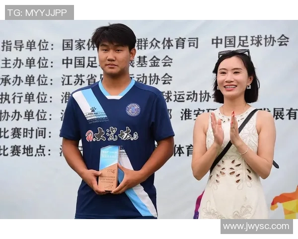 七月二十五日精彩足球比赛直播全程回顾与精彩瞬间分享