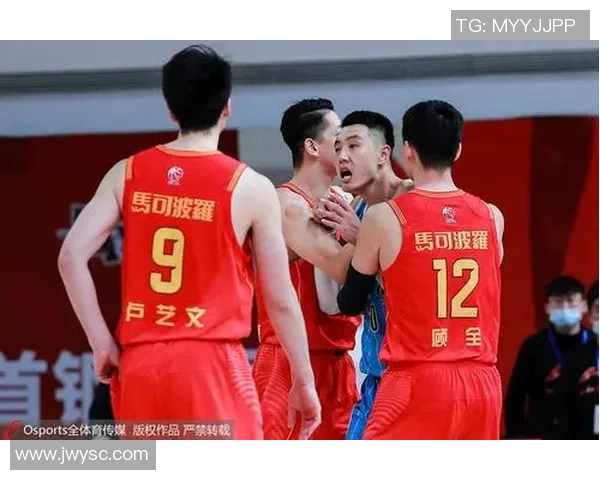 北京与新疆的激烈对决在2月15日展开精彩角逐，期待精彩瞬间与精彩表现