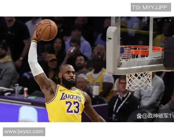 詹姆斯单挑火箭,湖人3-2领先:一场个人英雄主义的巅峰之战 詹姆斯单挑火箭,湖人3-2领先:一场个人英雄主义的巅峰之战